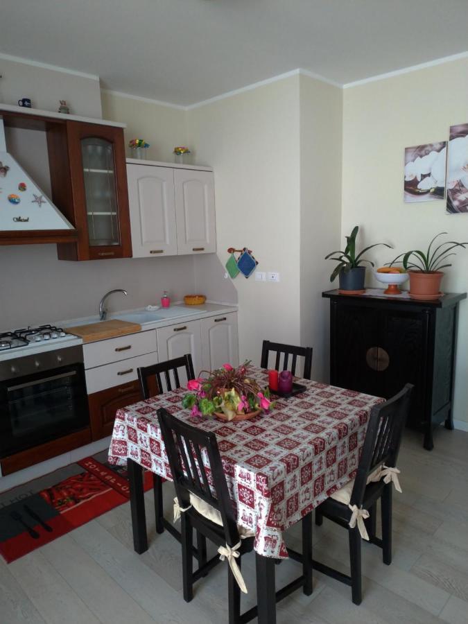 Peschiera Appartamenti Vacanze Peschiera del Garda Luaran gambar