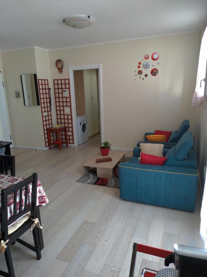 Peschiera Appartamenti Vacanze Peschiera del Garda Luaran gambar