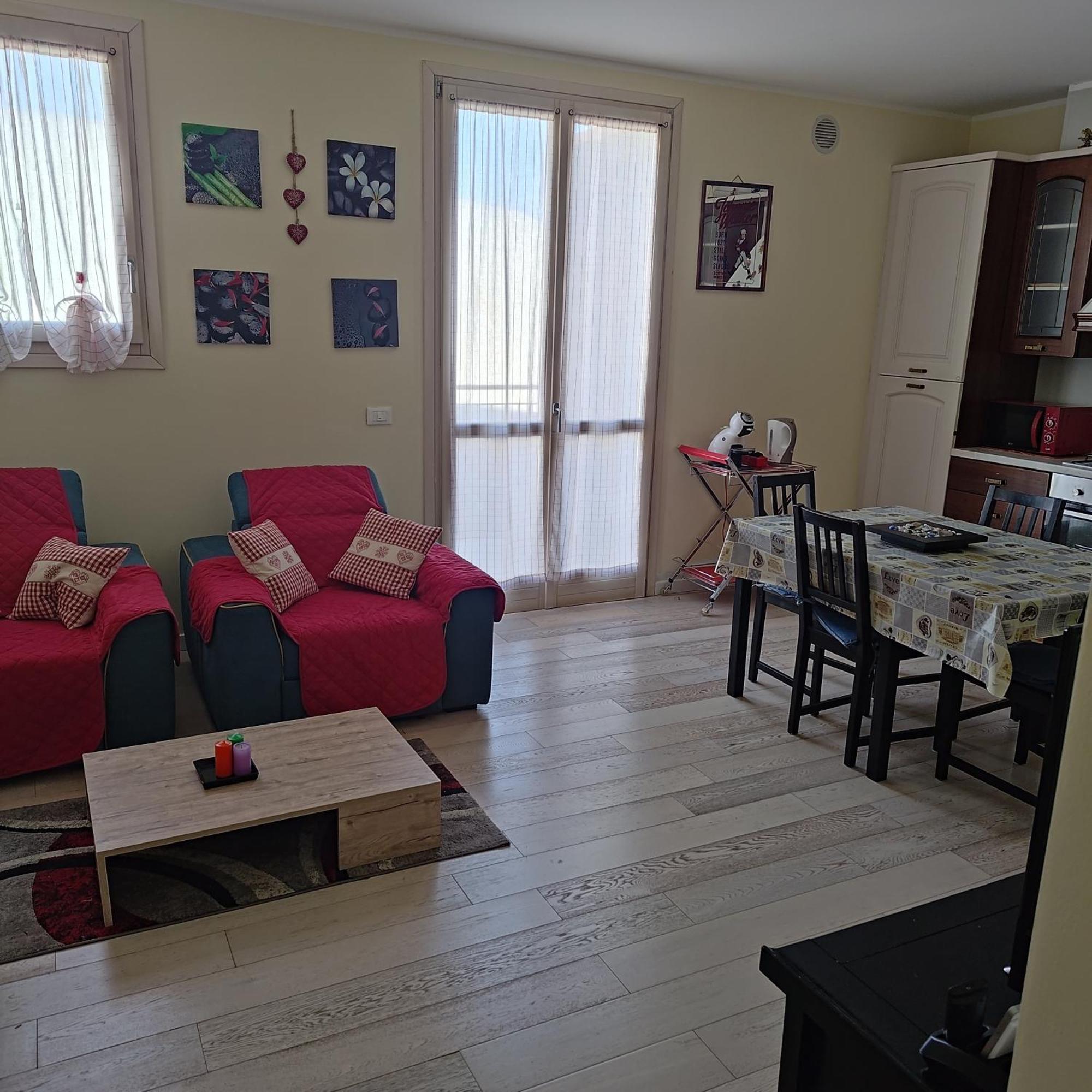 Peschiera Appartamenti Vacanze Peschiera del Garda Luaran gambar