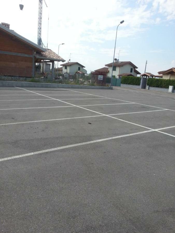 Peschiera Appartamenti Vacanze Peschiera del Garda Luaran gambar